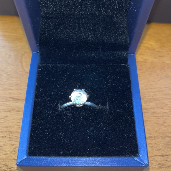 Bague, saphir blanc 2 Crt AAAA, anneau or blanc, taille 7. Jamais porté. - Picture 4 of 4